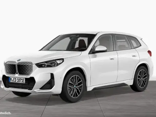 BMW iX1