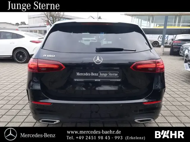 Mercedes-Benz B 180