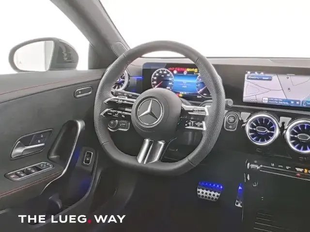 Mercedes-Benz CLA 200