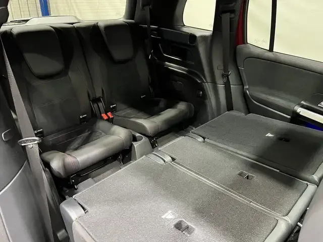 Mercedes-Benz GLB 220