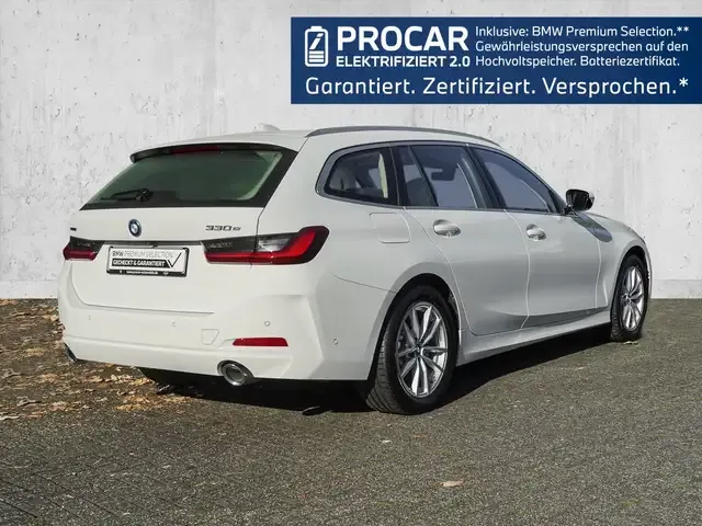 BMW 330