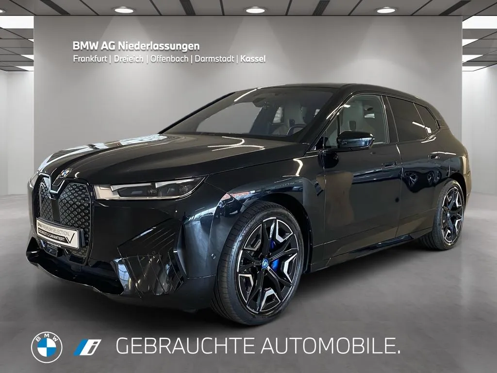 BMW iX