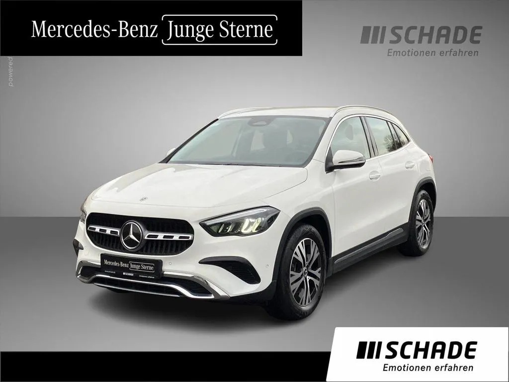 Mercedes-Benz GLA 220