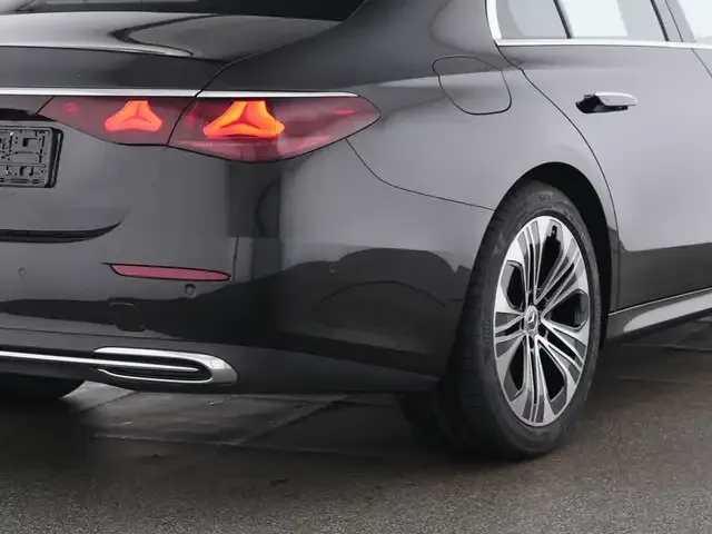 Mercedes-Benz E 200