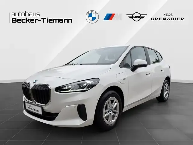 BMW 225