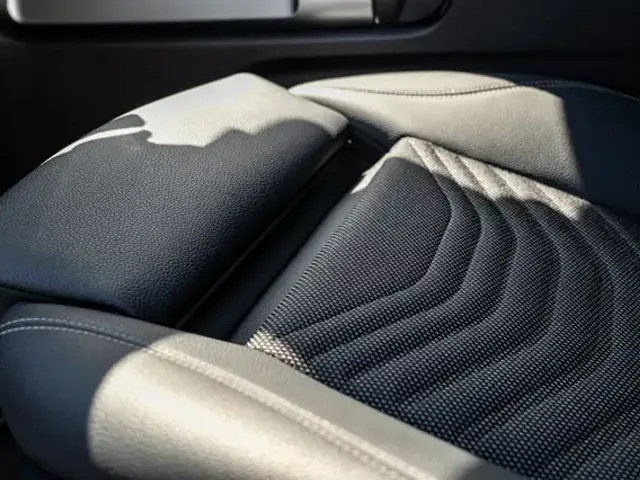 Mercedes-Benz EQB 250