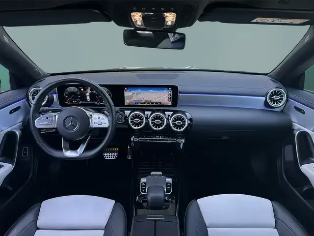Mercedes-Benz CLA 200