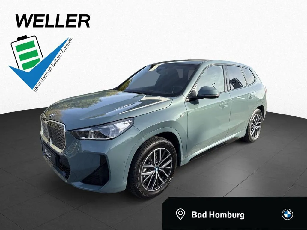 BMW iX1