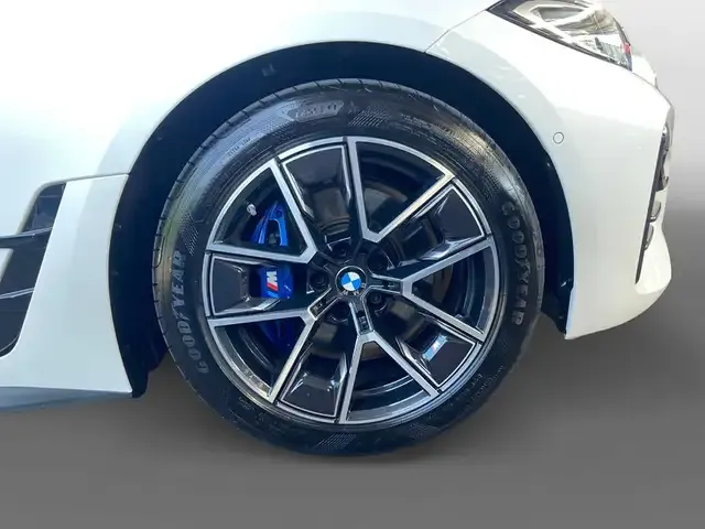 BMW 440