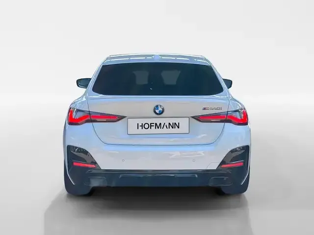 BMW 440