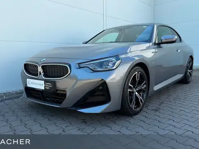 BMW 220