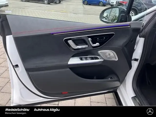 Mercedes-Benz EQE 53