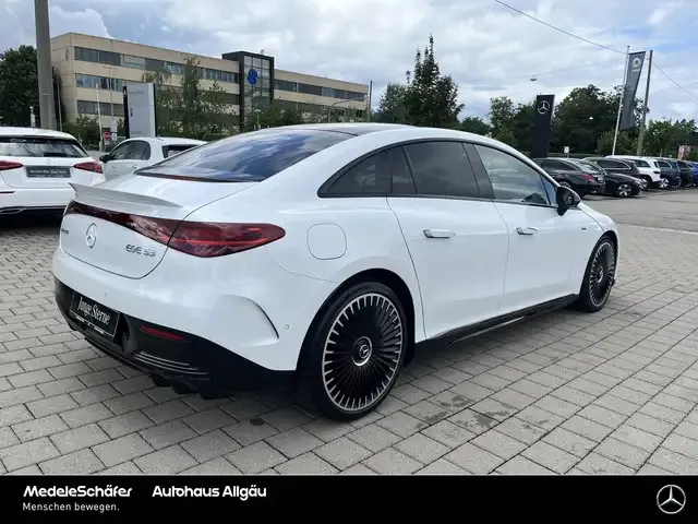 Mercedes-Benz EQE 53