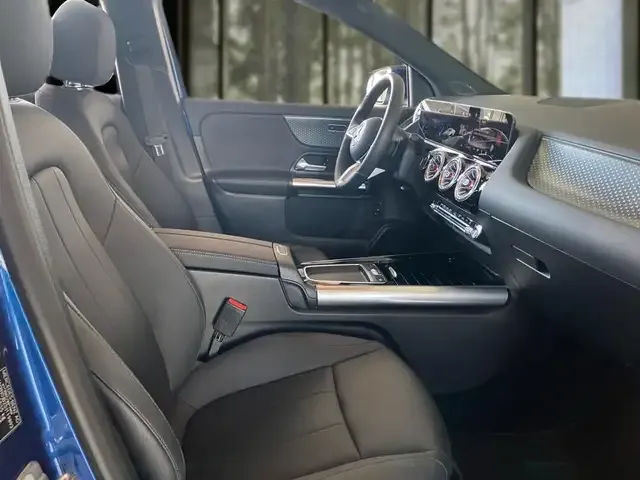 Mercedes-Benz EQA 300