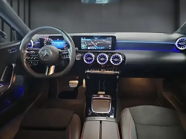 Mercedes-Benz A 200