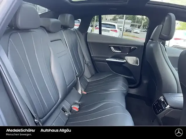 Mercedes-Benz EQE 300