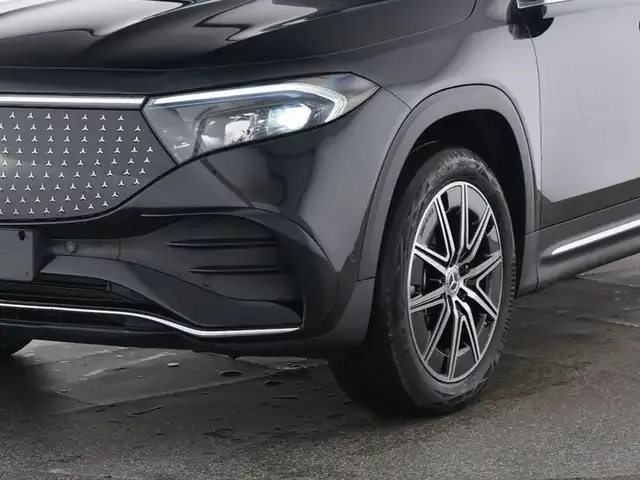Mercedes-Benz EQB 300
