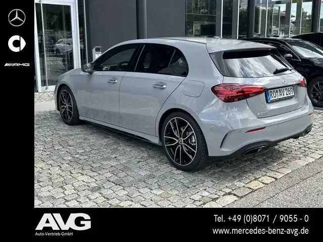 Mercedes-Benz A 200