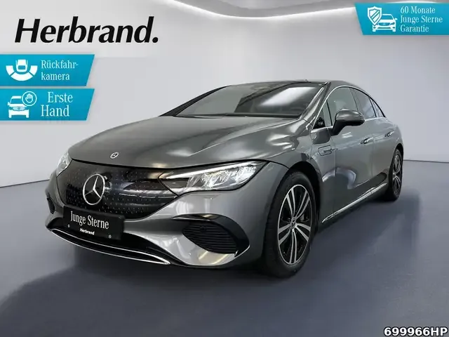Mercedes-Benz EQE 300