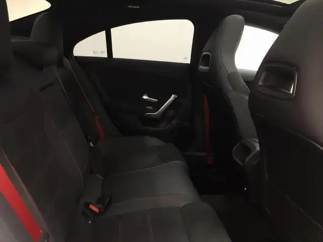 Mercedes-Benz CLA 35 AMG