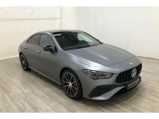 Mercedes-Benz CLA 35 AMG