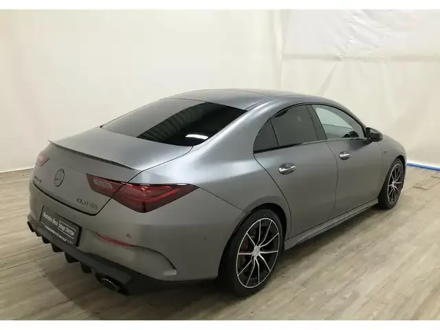 Mercedes-Benz CLA 35 AMG