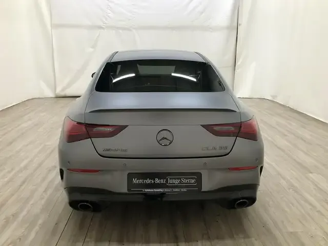Mercedes-Benz CLA 35 AMG