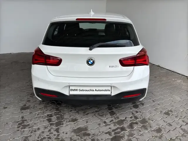 BMW 120