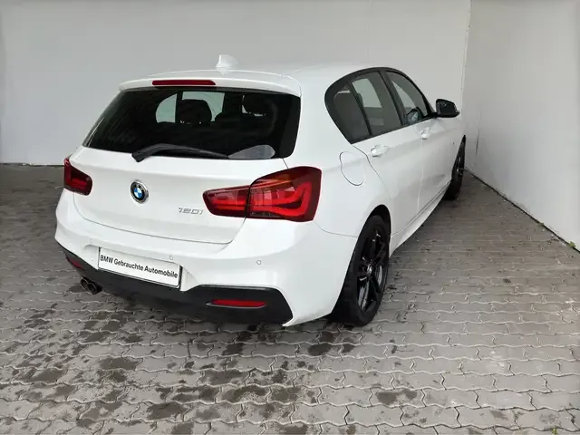 BMW 120