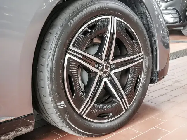 Mercedes-Benz EQE 500