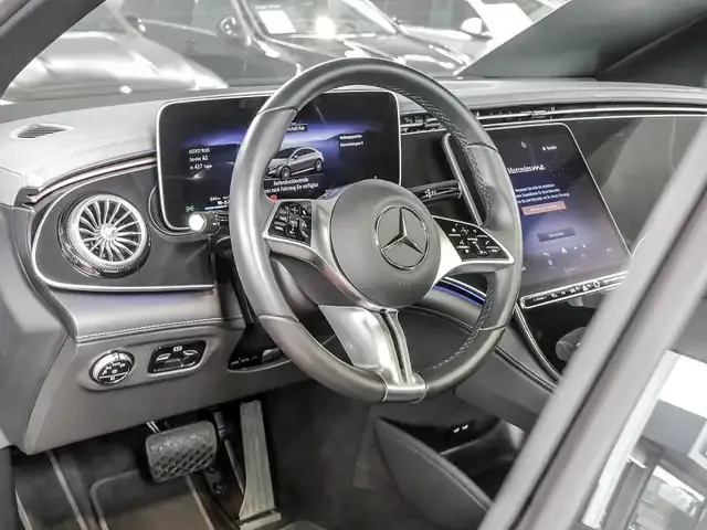 Mercedes-Benz EQE 500
