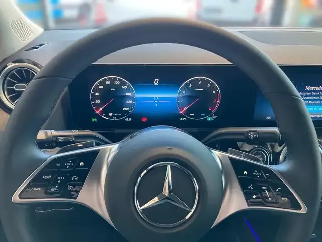 Mercedes-Benz B 200