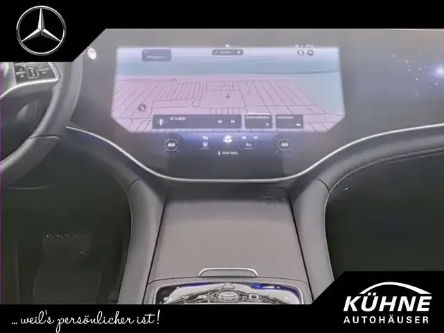 Mercedes-Benz EQE 300