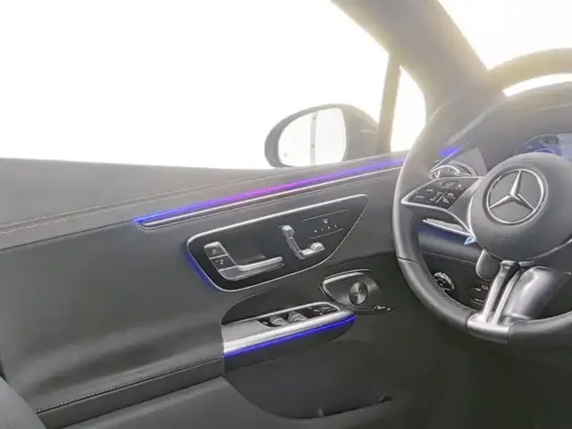 Mercedes-Benz EQE 300