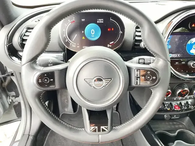 MINI Cooper Clubman