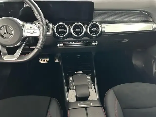 Mercedes-Benz GLB 180