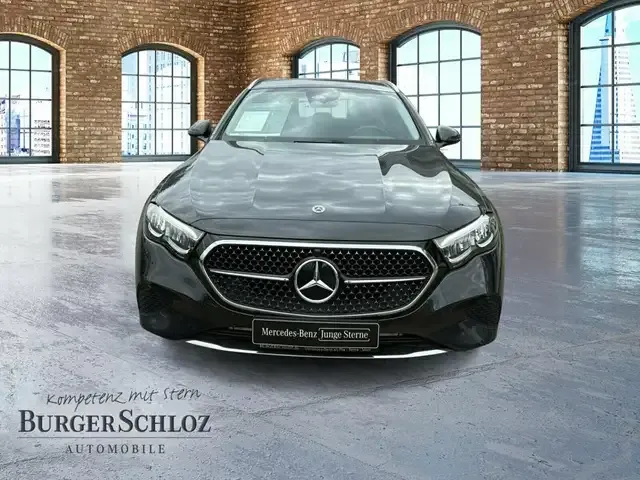 Mercedes-Benz E 220