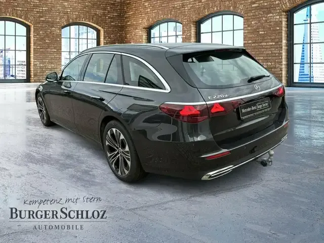 Mercedes-Benz E 220