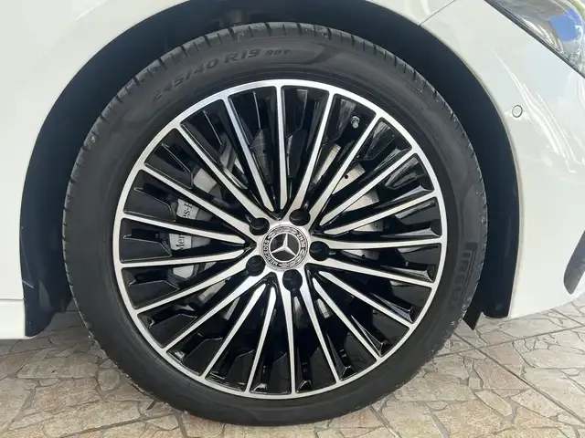 Mercedes-Benz CLE 450