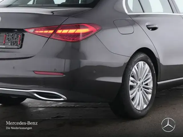 Mercedes-Benz C 180