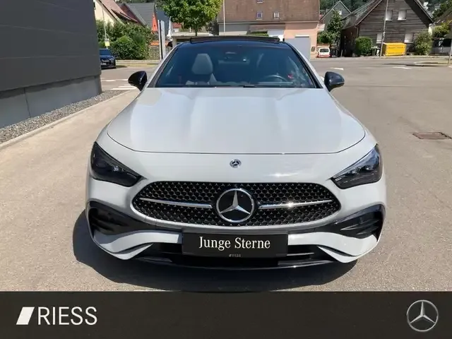 Mercedes-Benz CLE 300