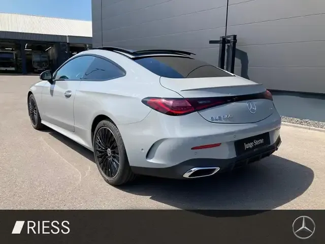 Mercedes-Benz CLE 300