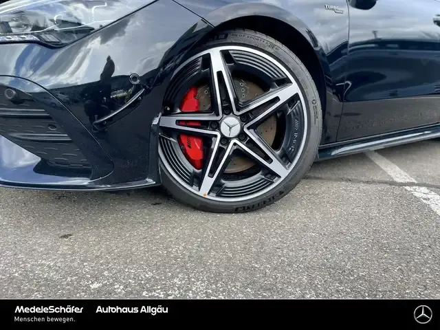 Mercedes-Benz CLA 35 AMG