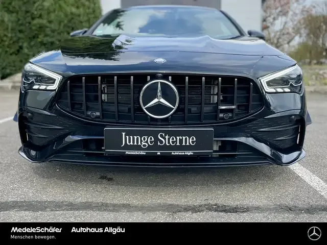 Mercedes-Benz CLA 35 AMG