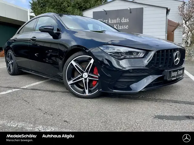 Mercedes-Benz CLA 35 AMG