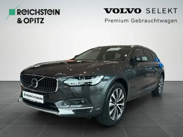Volvo V90 Cross Country