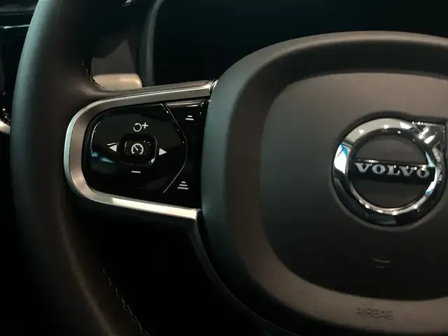 Volvo V90 Cross Country