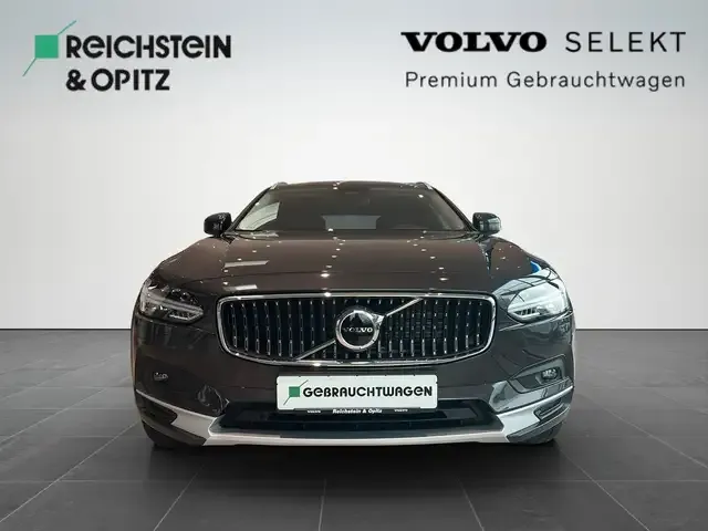 Volvo V90 Cross Country