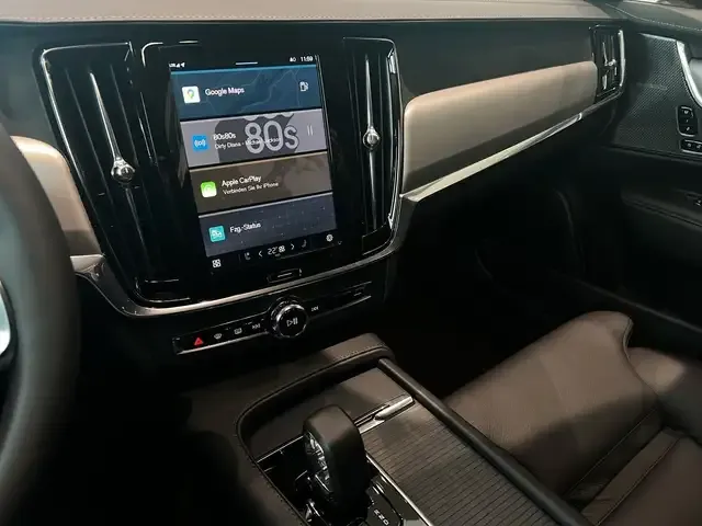 Volvo V90 Cross Country