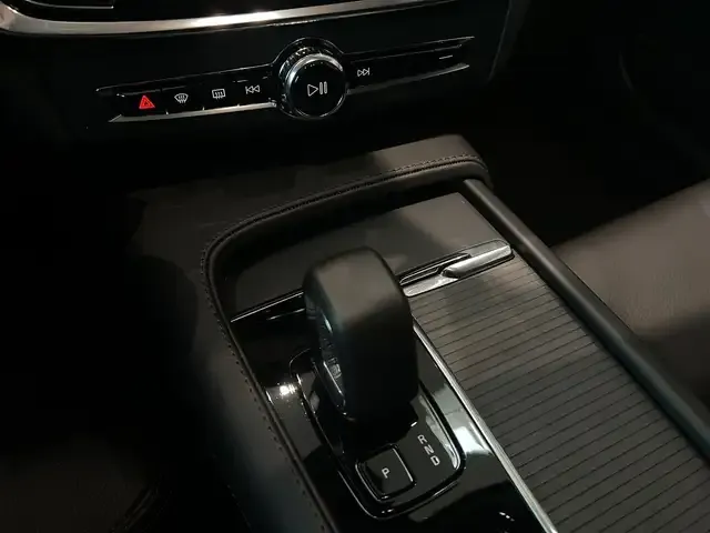 Volvo V90 Cross Country